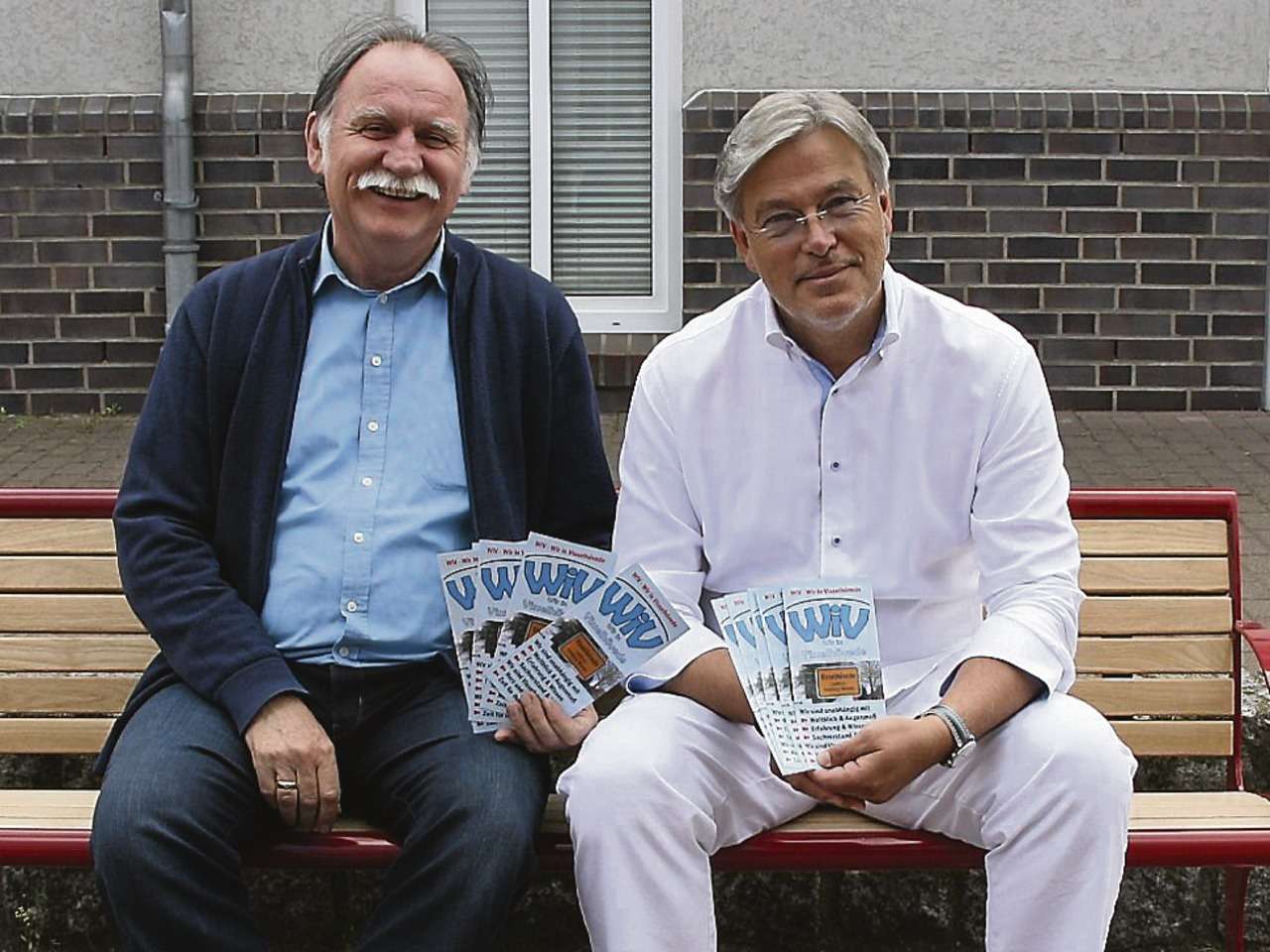 Eckhard Langanke (links) und Matthias Grube suchen für die Gruppe 