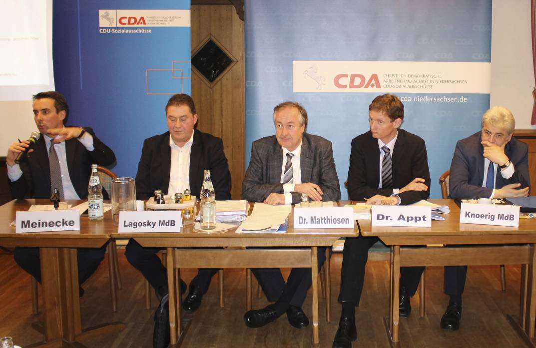 Die Expertenrunde der CDA Klausurtagung beriet sich zum Thema Arbeit 4.0 und Industrie 4.0 in Jeddingen. Foto: Henning Leeske