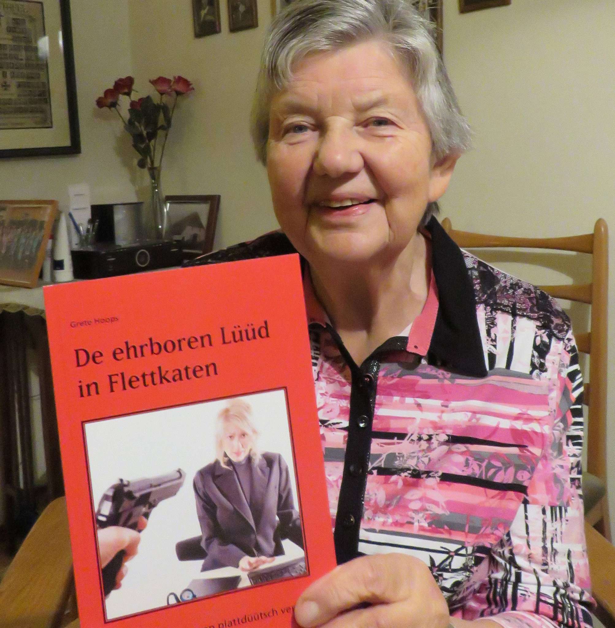 Grete Hoops wendet sich mit ihrem neuesten Buch der Kriminalistik zu. Foto: Elke Keppler-Rosenau