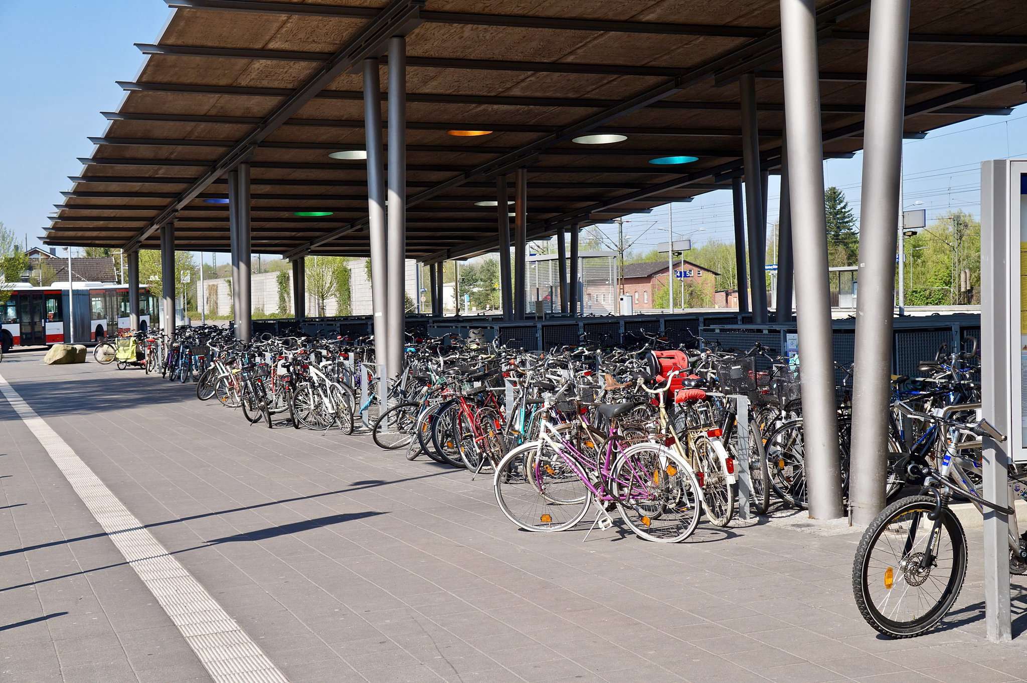 Am Rotenburger Bahnhof fehlt es an Fahrradstellplätzen. Foto: Hans-Jörg Werth