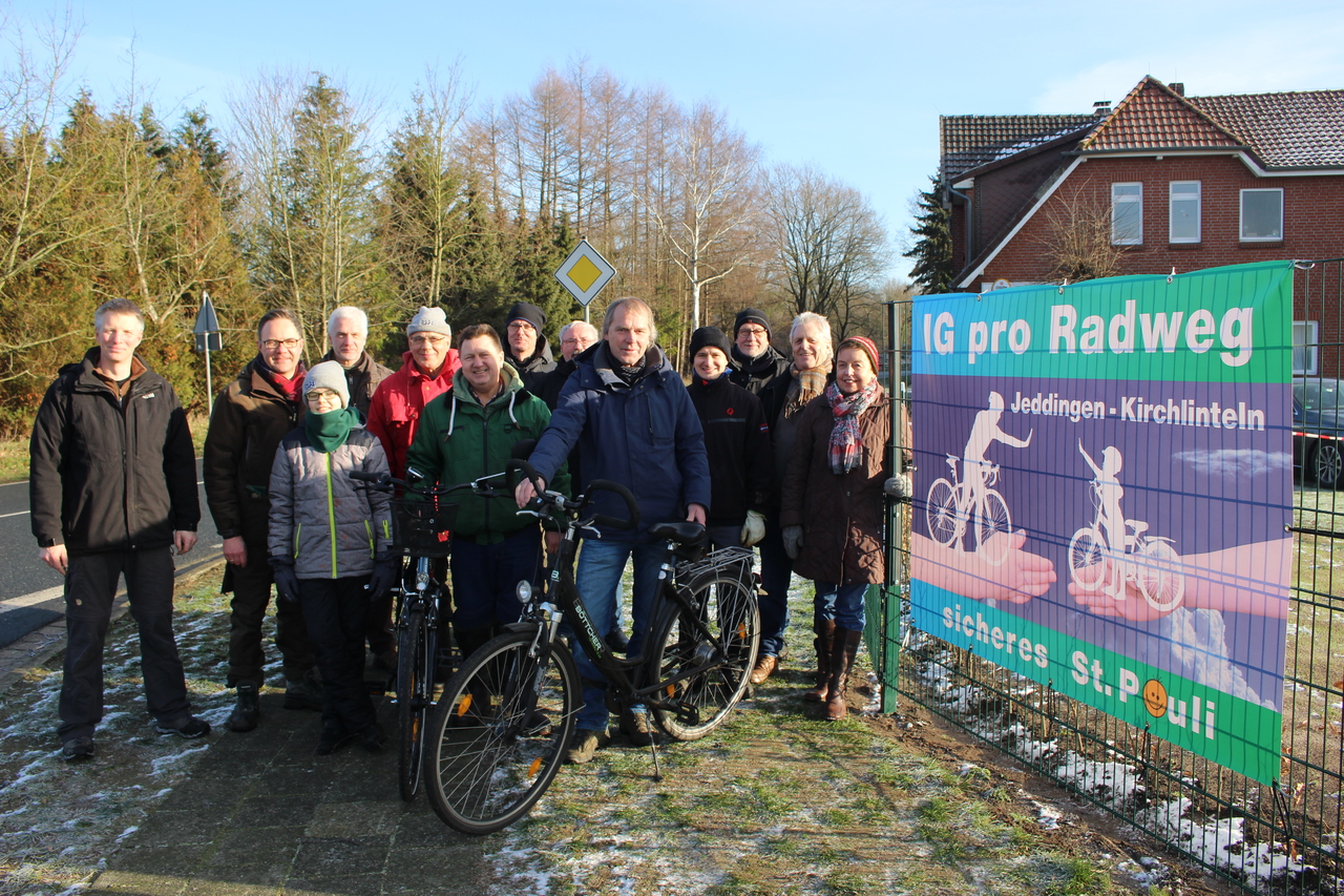 Die Bürgerinitiative setzt sich für einen Radweg zwischen Jeddingen und Kirchlinteln ein.