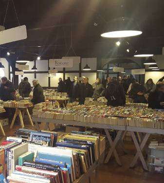 Rund 20.000 Exemplare sind auf dem Bücherflohmarkt in Buthmanns Hof im Angebot.