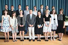 Die 18 Besten des Jahrgangs schafften ihr Abitur am Ratsgymnasium mit einem Notendurchschnitt von weniger als 2,0                    Foto: Hartmann