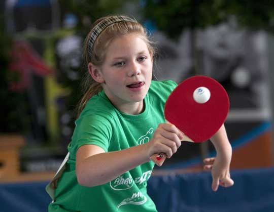 Lust auf Tischtennis? Das Ferienprogramm bietet Kindern Einblick in den Sport
