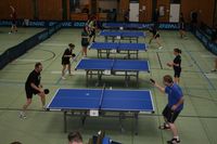 Rund 220 Tischtennisspieler lieferten sich spannende Matches beim Sparkassen-Cup in der Turnhalle am Bullenworth  Foto: Zachrau